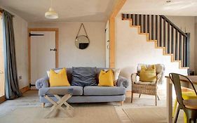 'The Little House On The Priory' With Hot Tub